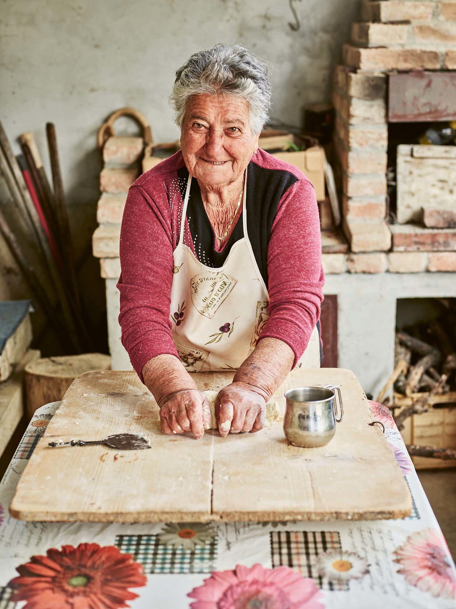 pasta grannies